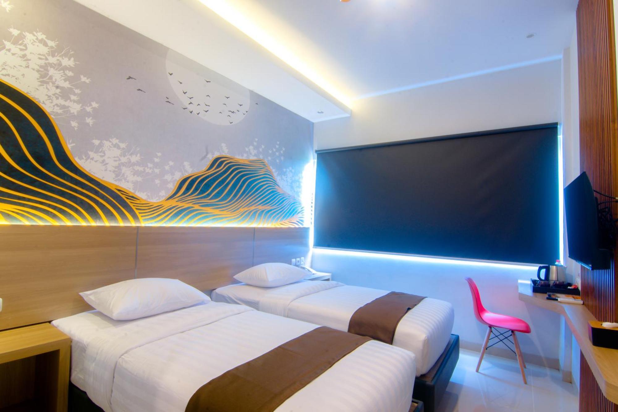 Front One Hotel Purwodadi Purwodadi  Buitenkant foto